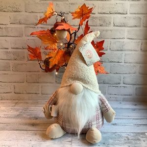 Hallow Home NWT Coffee Gnome